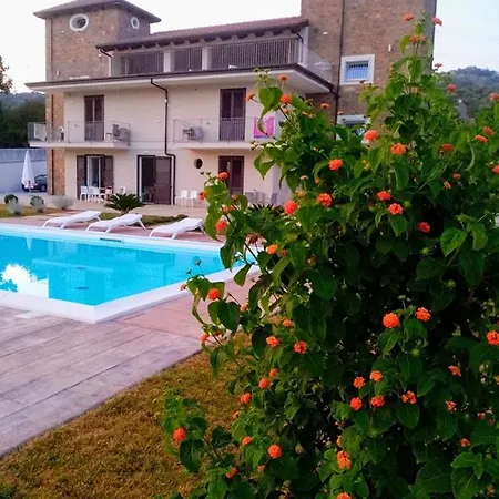 Le Torri Del Cilento Couette-café