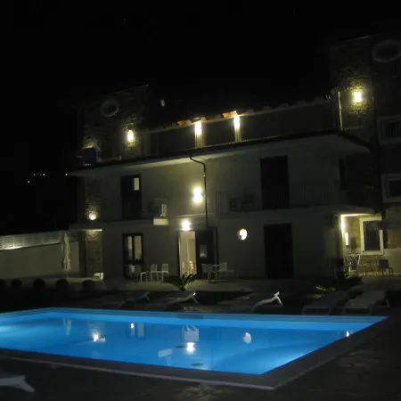 Le Torri Del Cilento 3* サンタ・マリア・ディ・カステッラバーテ