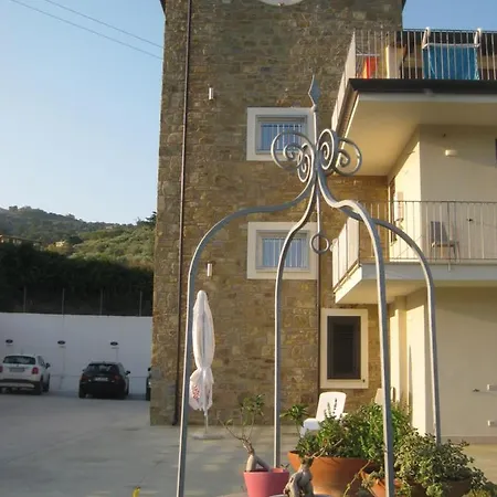 Le Torri Del Cilento לינה וארוחת בוקר
